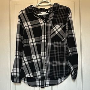 Reitmans Plaid Top EUC!!!
